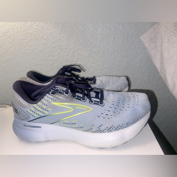 Brooks Glycerin 20 size 9 - Picture 2 of 8